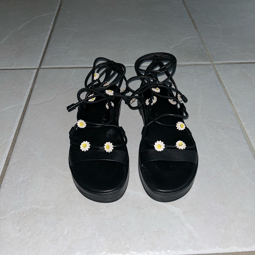 Kate Spade Women’s Sprinkles Strappy Black Sandals, Sz 7